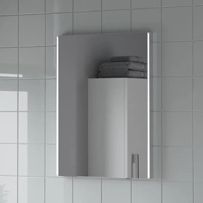 Bathroom Mirror with LED Lights 600 x 450mm - Battery Operated – PrinceGB